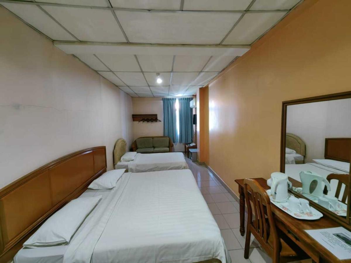 Century Hotel Inanam Kota Kinabalu Eksteriør billede