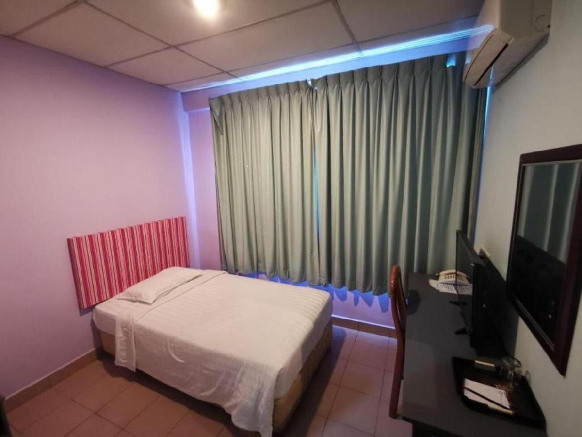 Century Hotel Inanam Kota Kinabalu Eksteriør billede