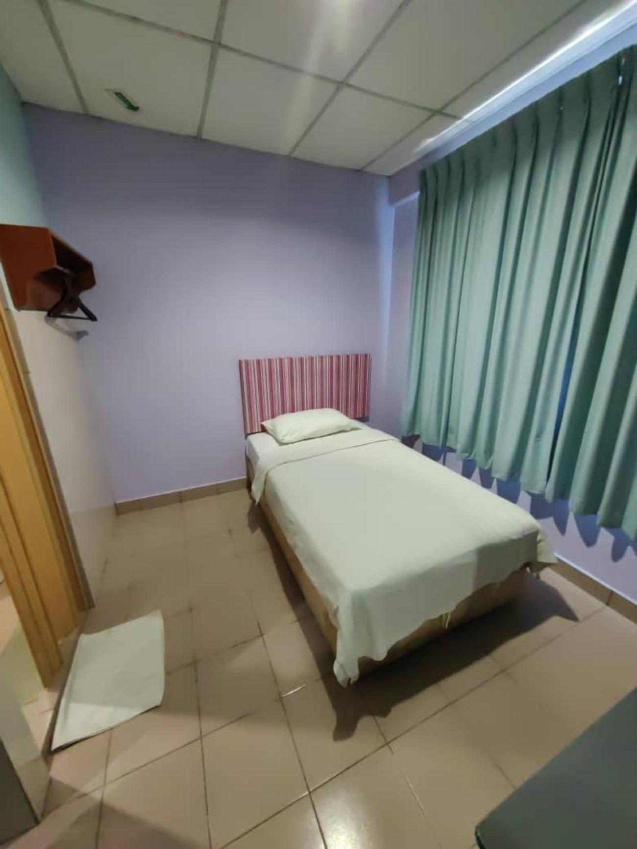 Century Hotel Inanam Kota Kinabalu Eksteriør billede